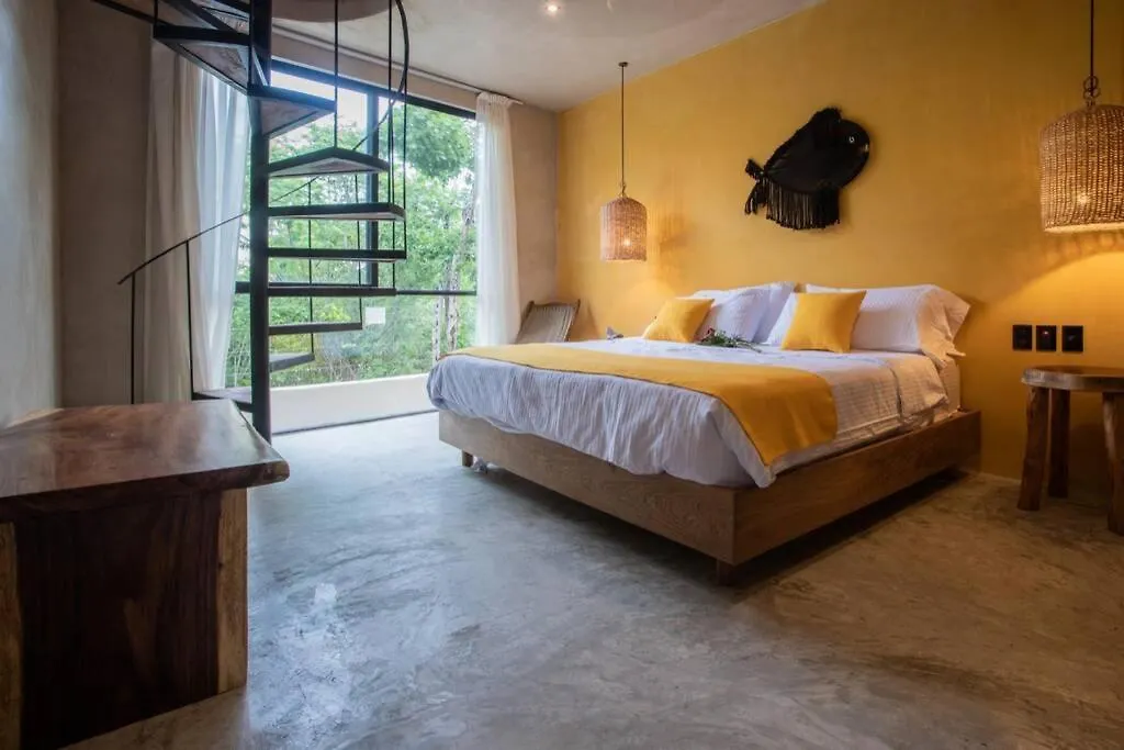 Villa Maracuyá: Villa with 3 jacuzzi, private pool, chef&Spa Tulum