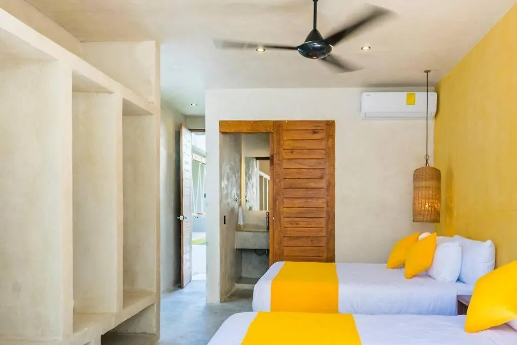 Villa Maracuyá: Villa with 3 jacuzzi, private pool, chef&Spa Tulum 0*,